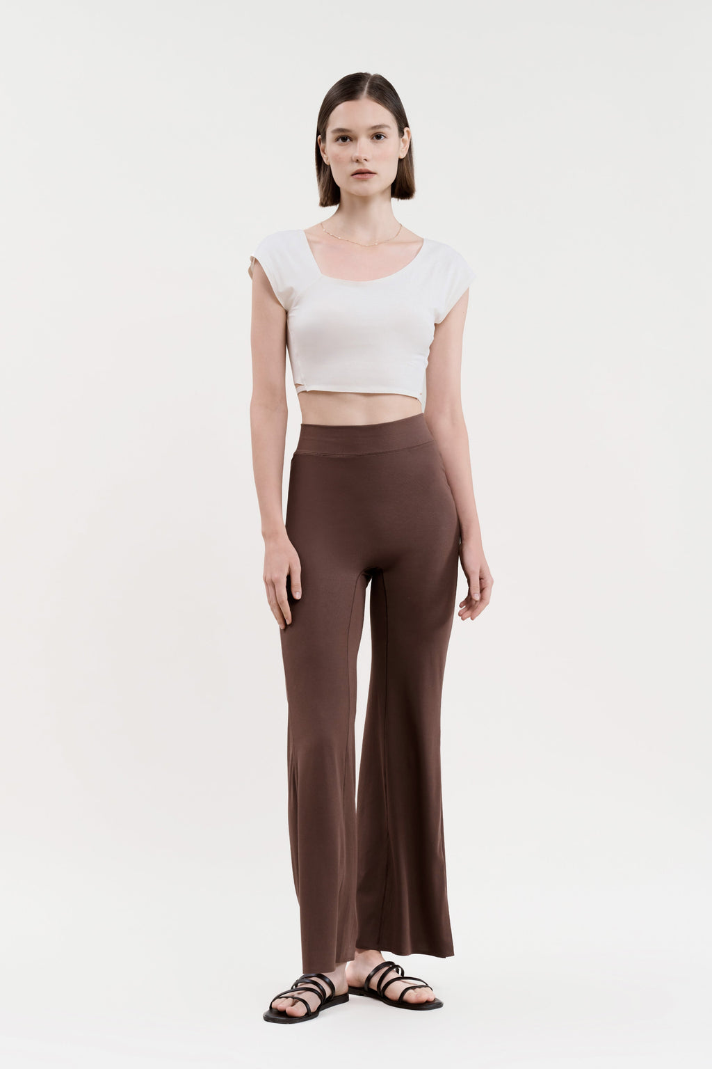 HUNDR. Fitted Cropped Top