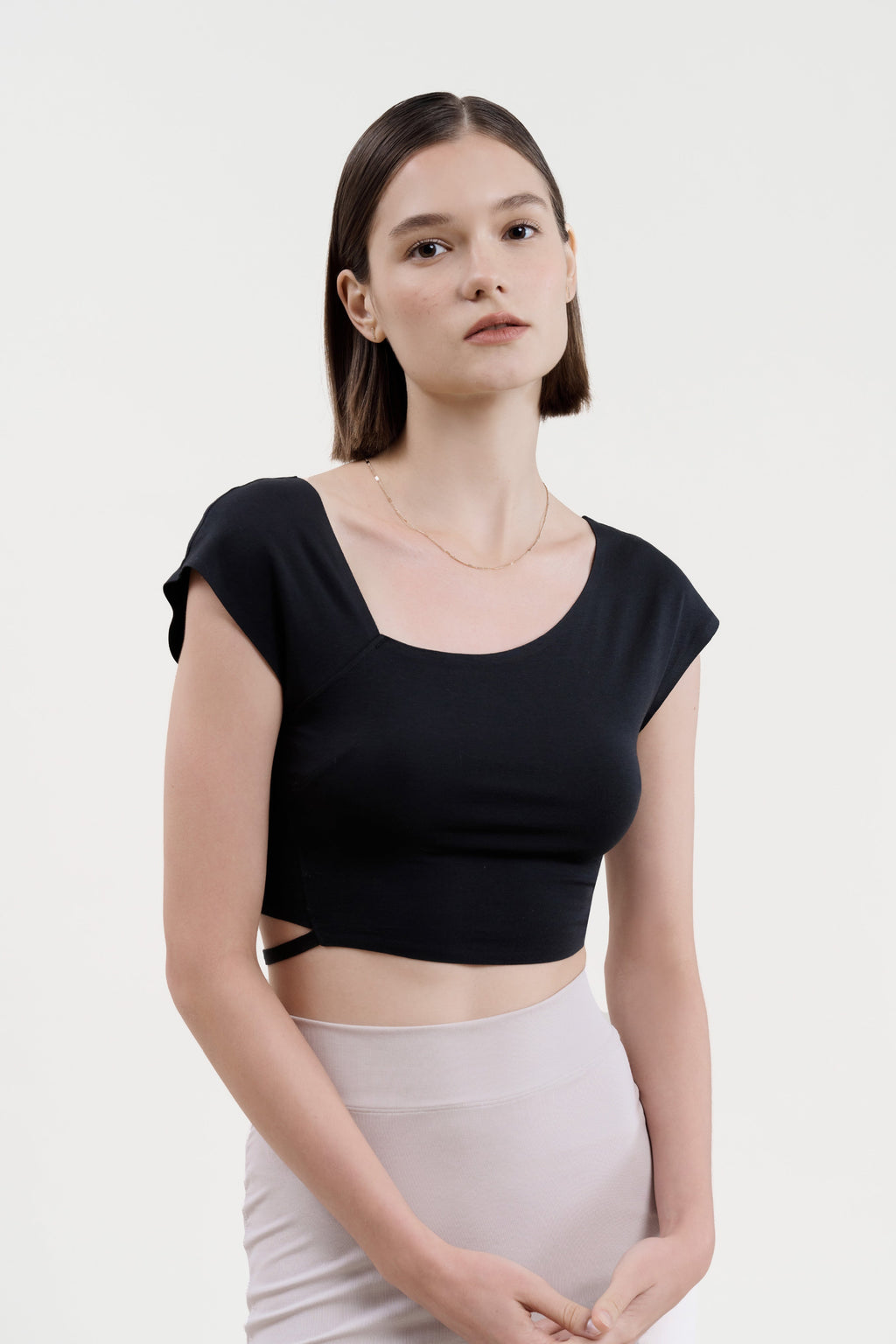 HUNDR. Fitted Cropped Top