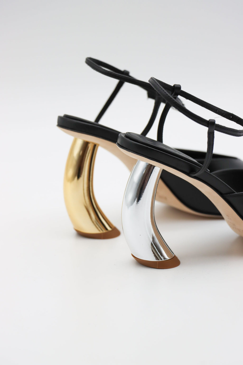 A.W.A.K.E. MODE Giustine Heels