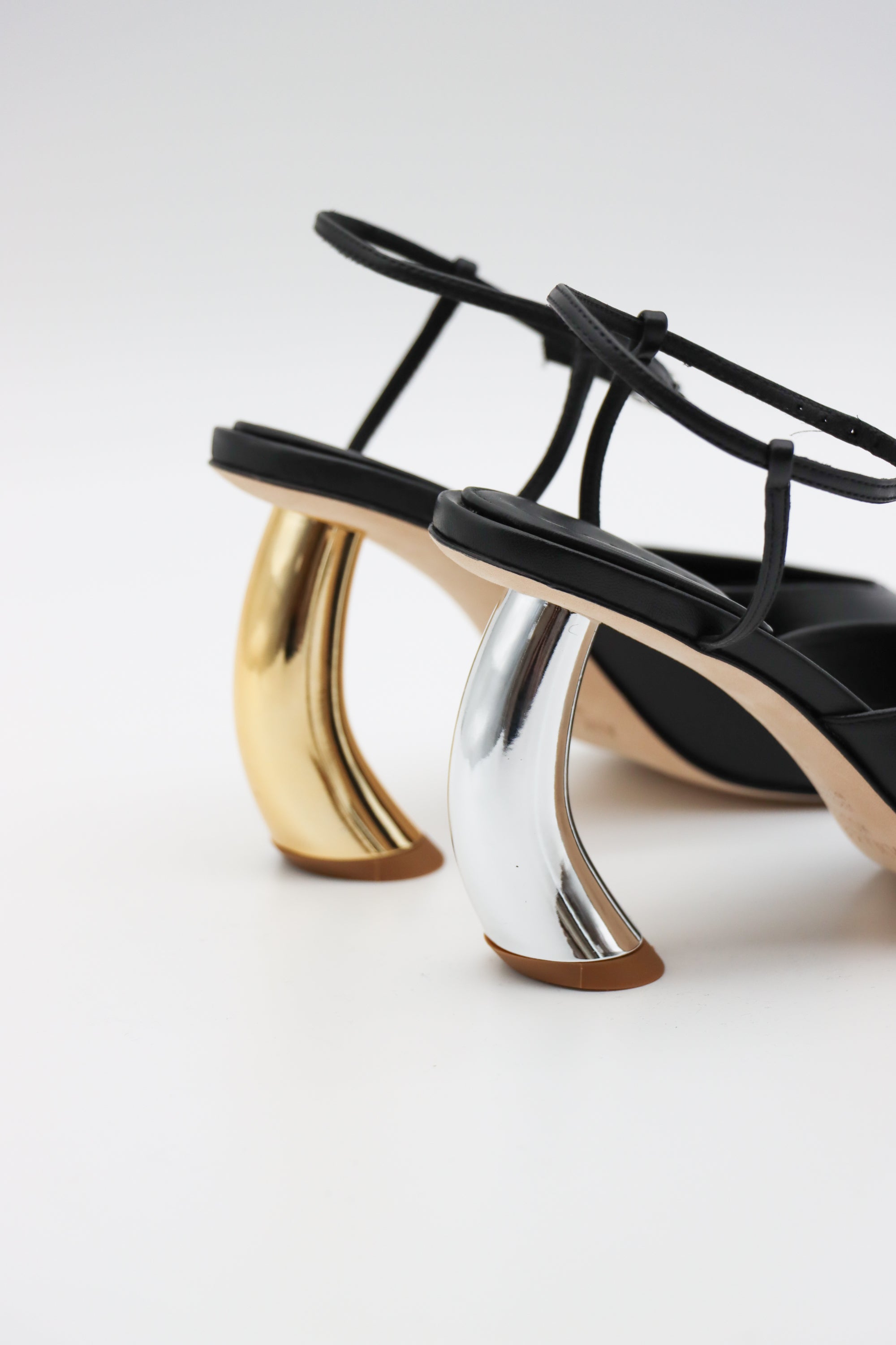A.W.A.K.E. MODE Giustine Heels