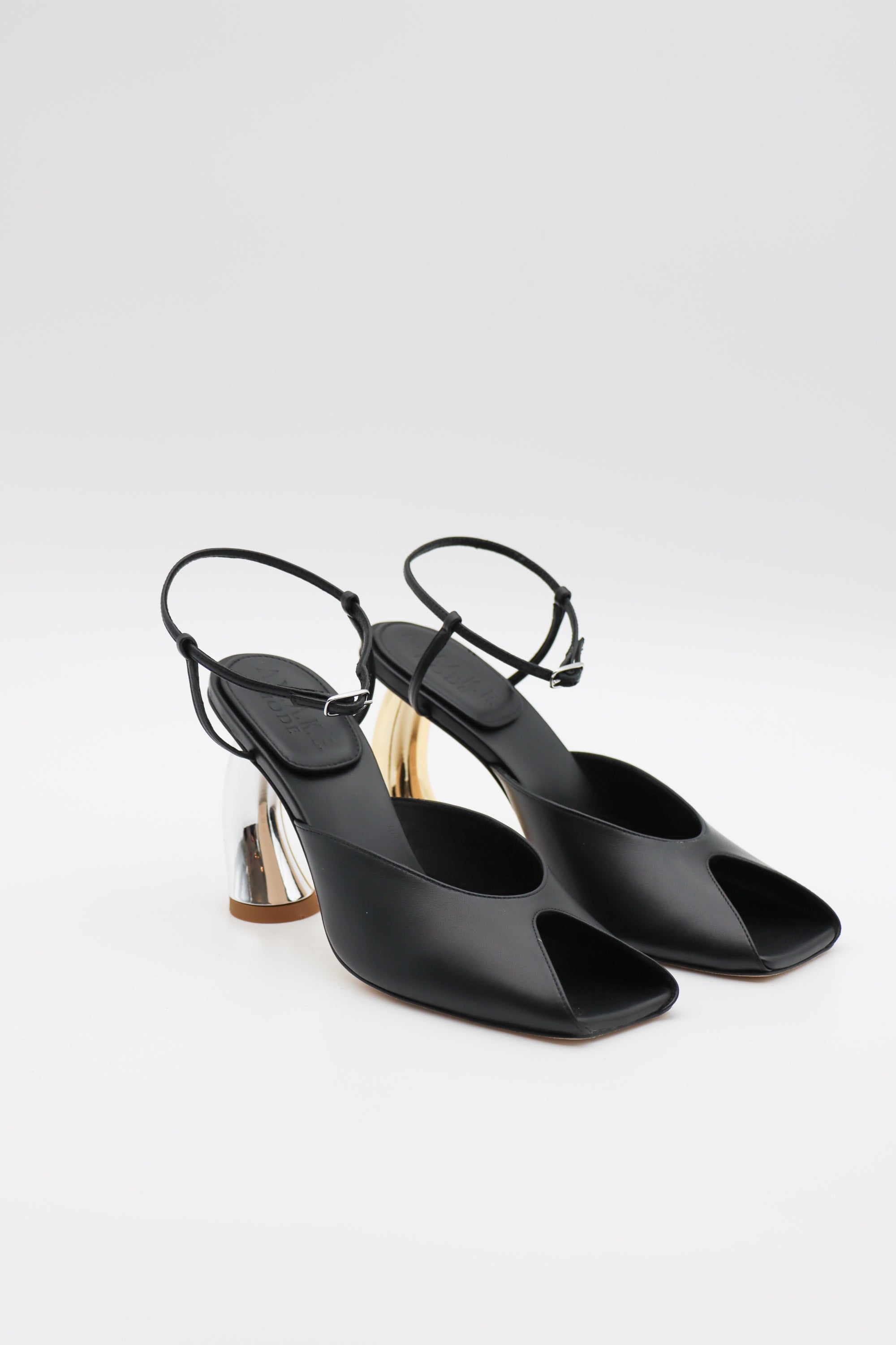 A.W.A.K.E. MODE Giustine Heels