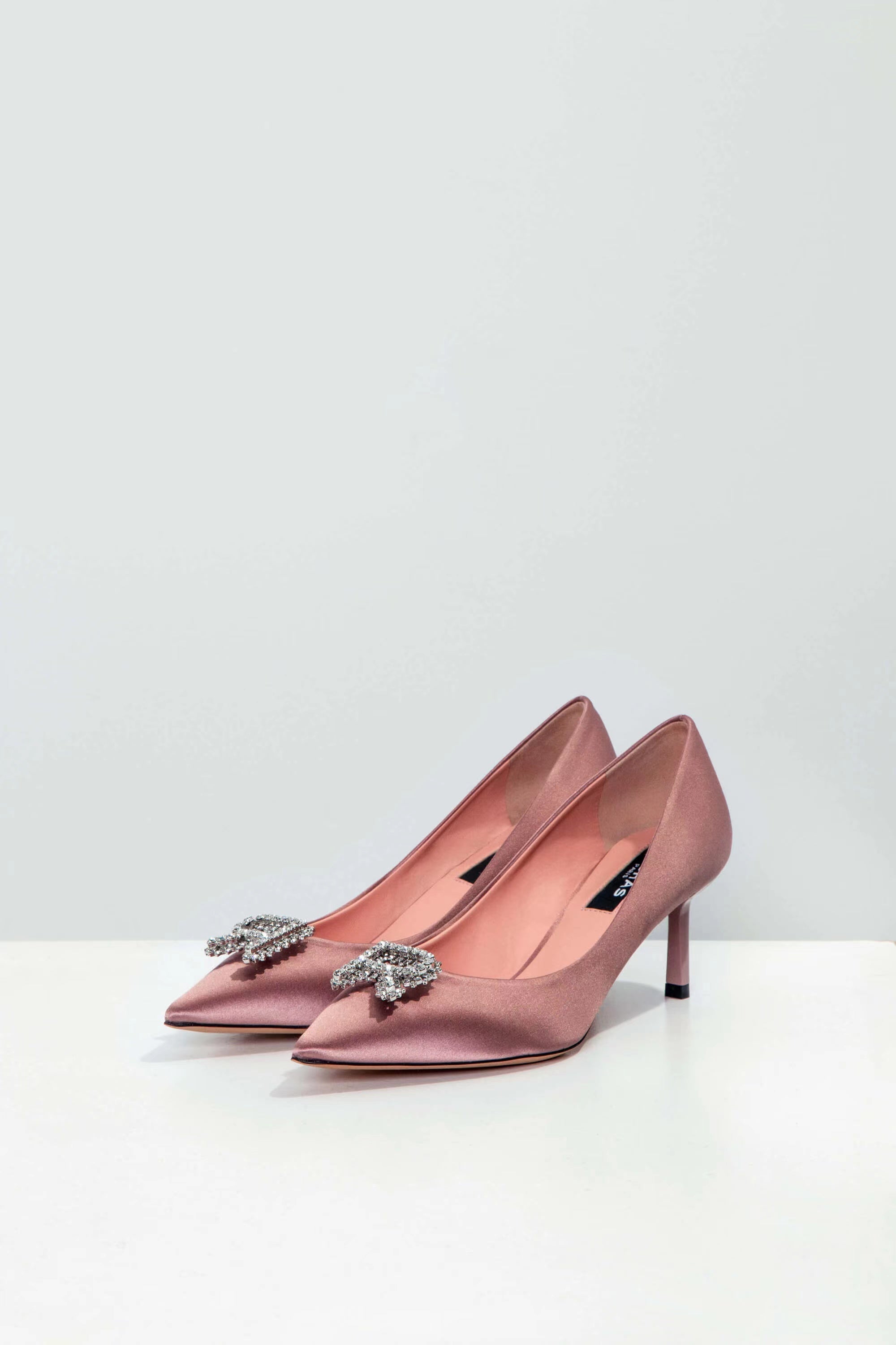 Rochas A103 Pump - PERVINCA/CHERRY