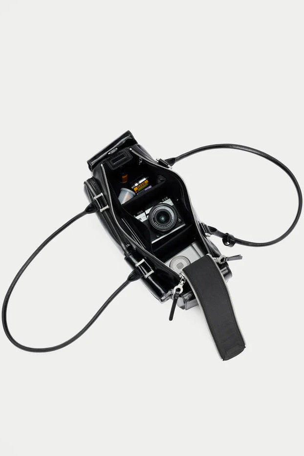 AEST STUDIOS Capture Multipocket Bag - Black