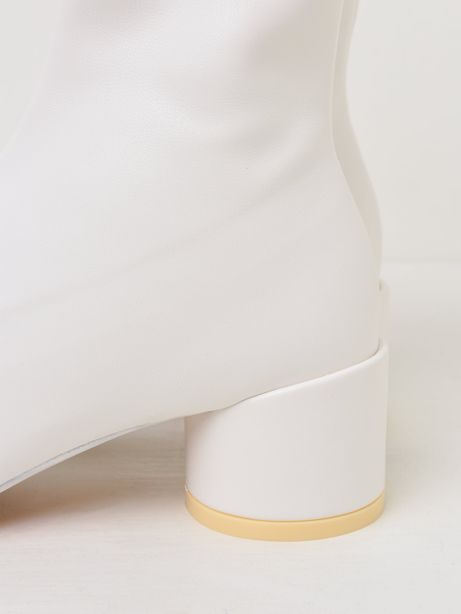 MM6 Maison Margiela ANKLE BOOT S59WU0230 P2260 T1009 boots - WHISPER WHITE