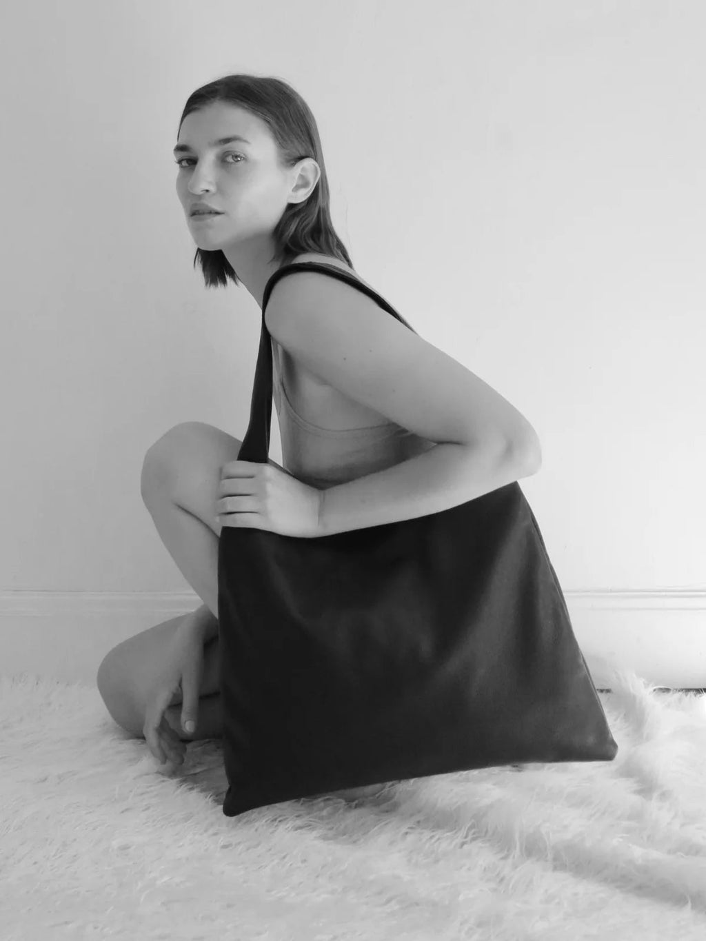 ARE Studio Stella - Black