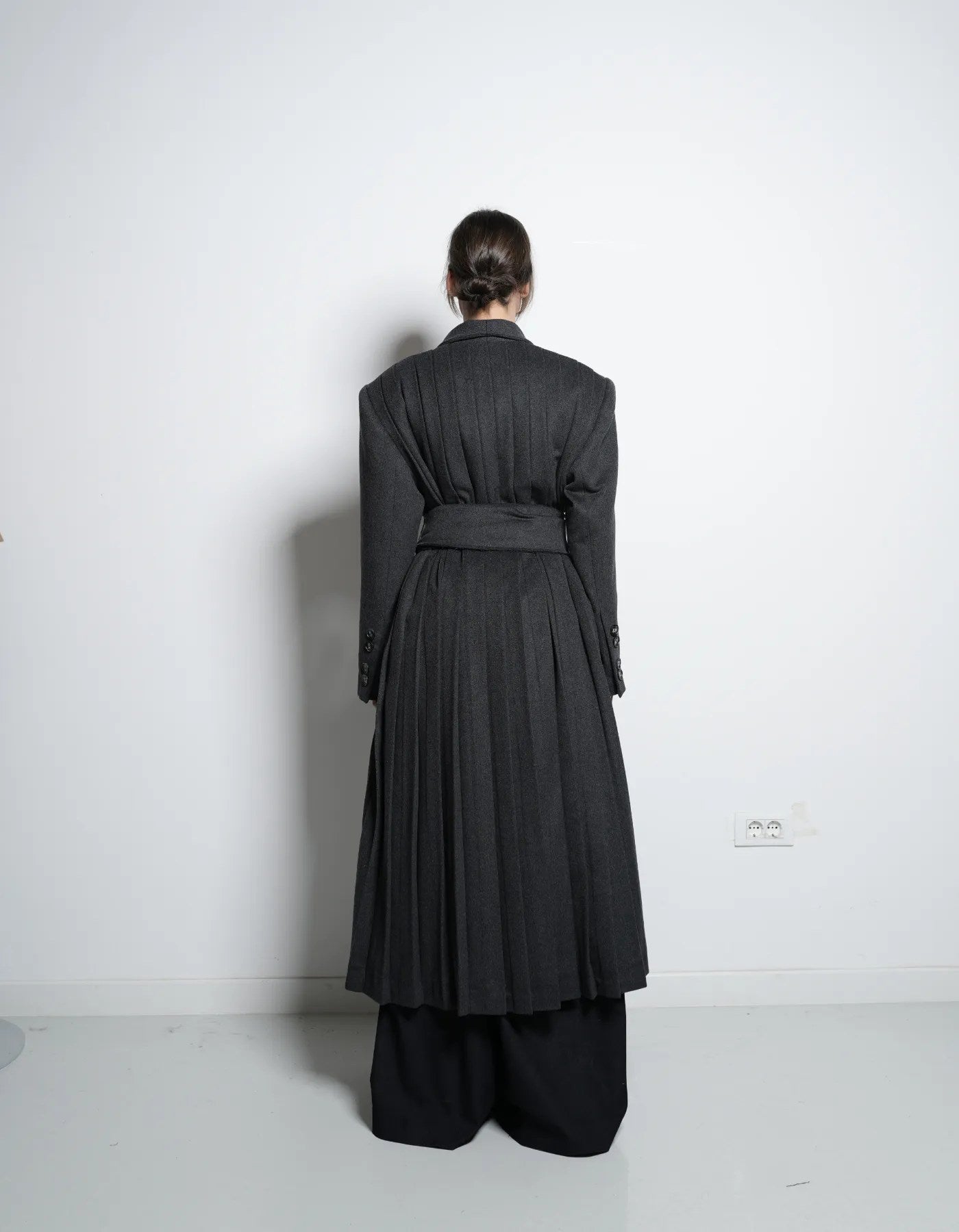 MAET ASURA Cashmere Coat - Dark Grey