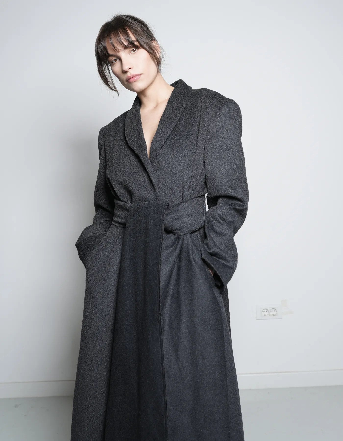 MAET ASURA Cashmere Coat - Dark Grey