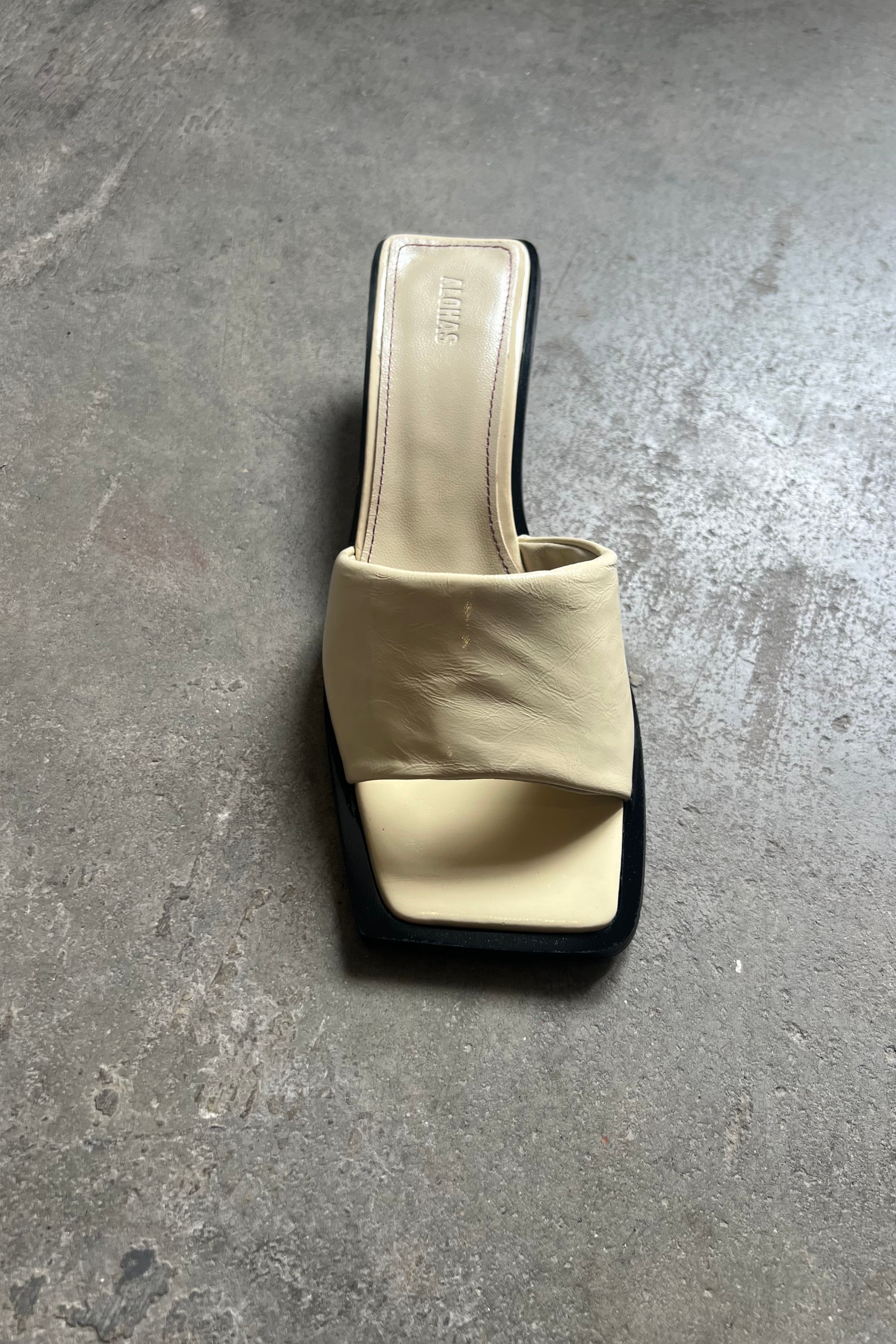 Alohas Kia Leather Sandals