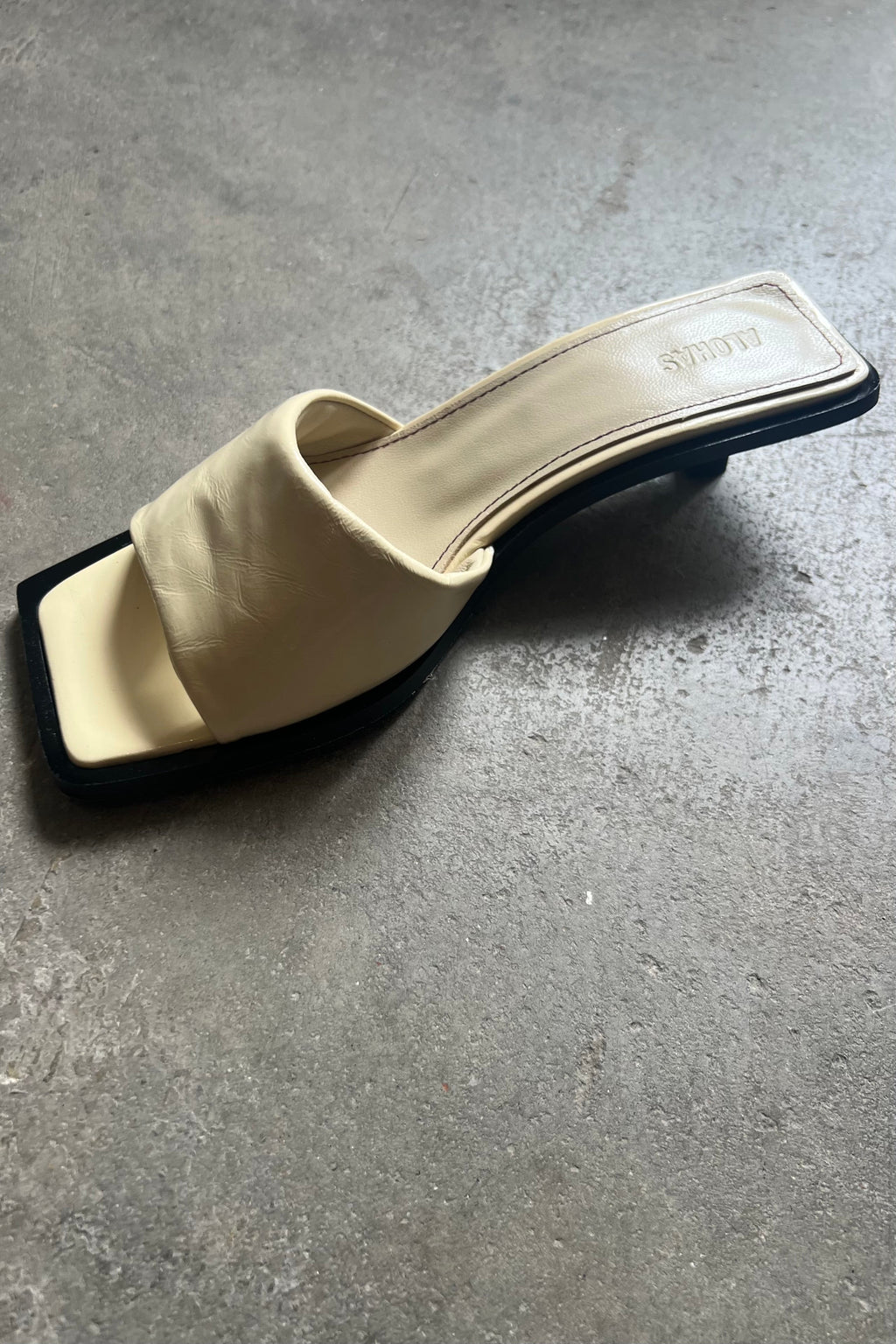 Alohas Kia Leather Sandals