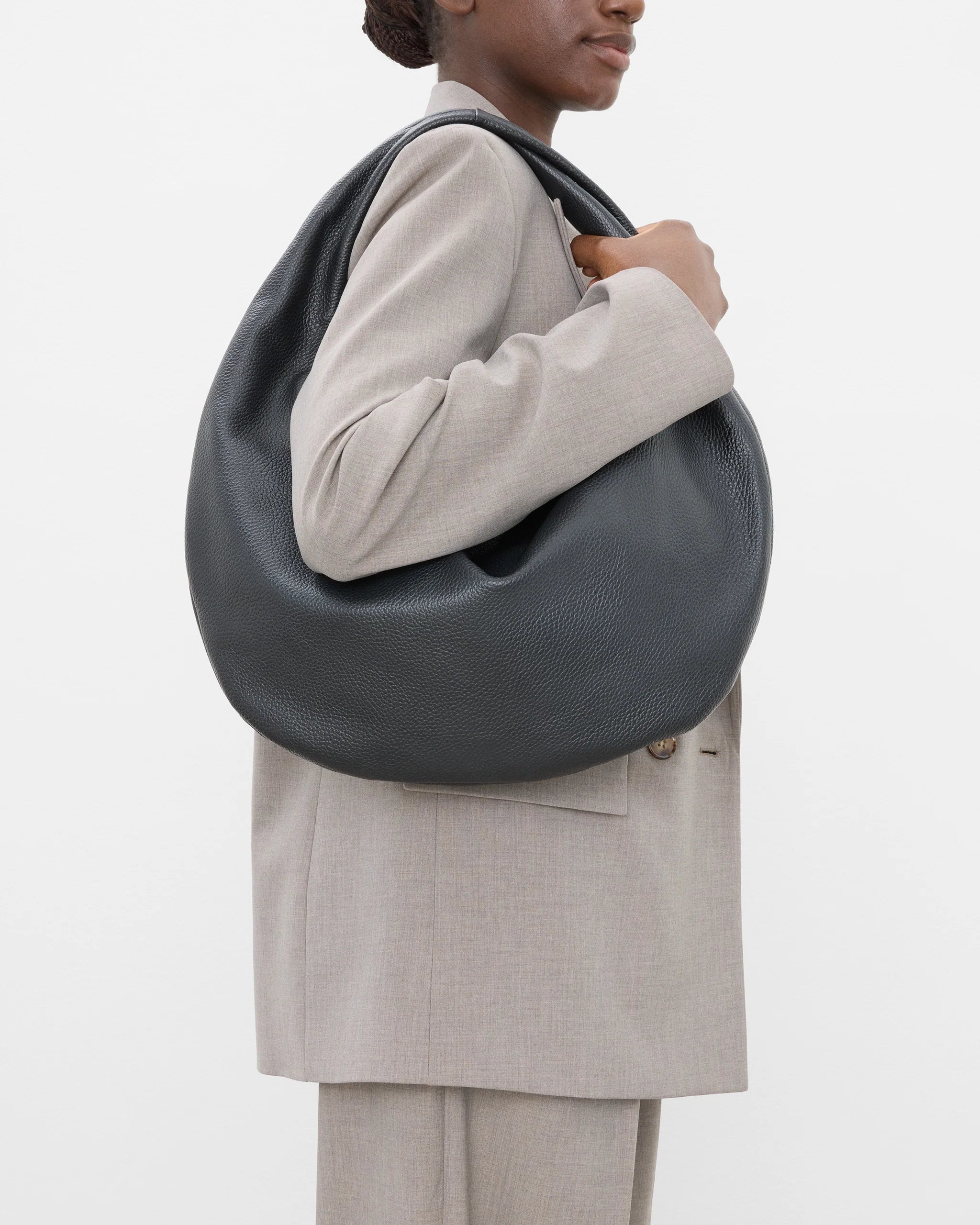 Flattered Alva Leather Shoulder Bag Black