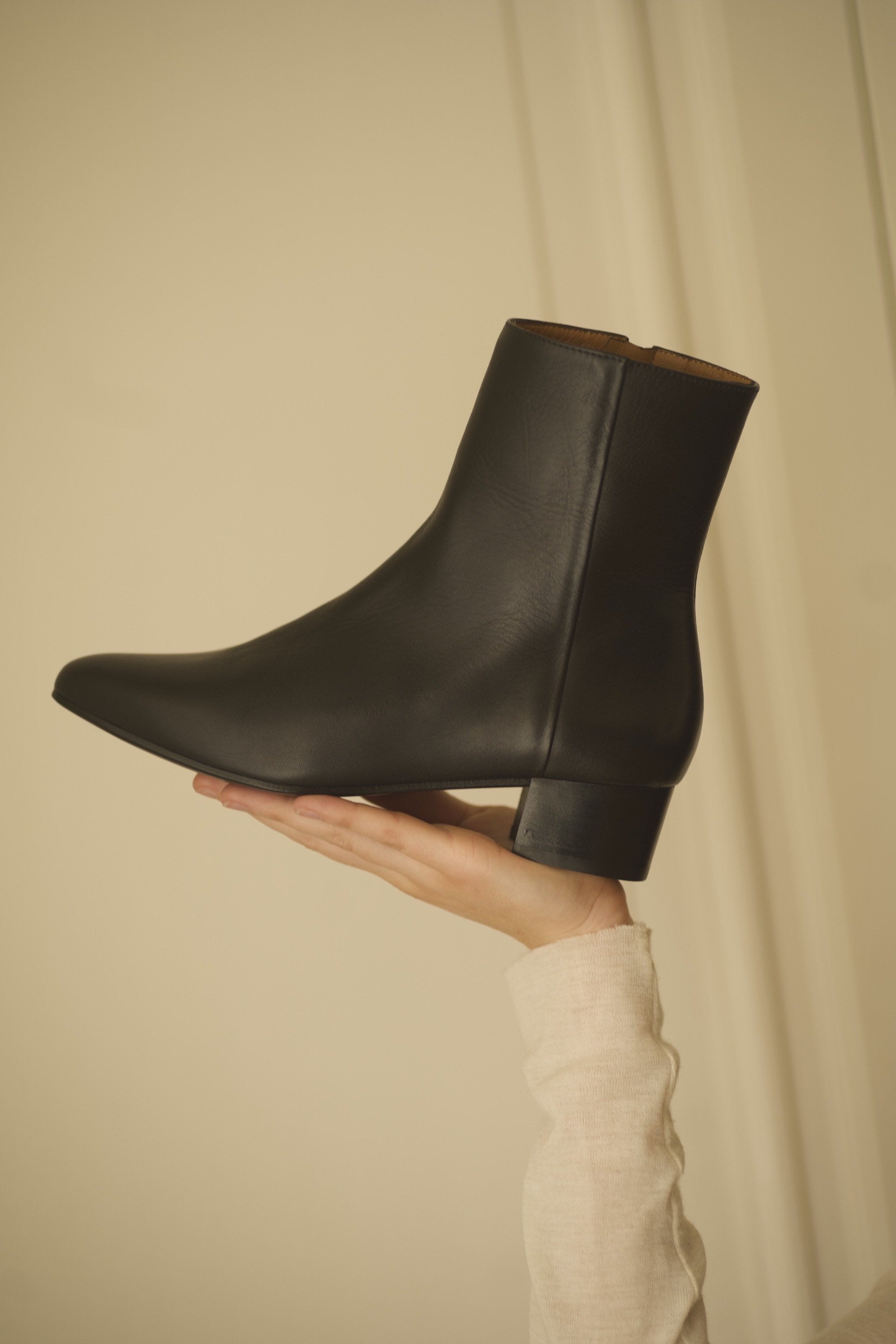 Anne Thomas Michèle Boots - Black