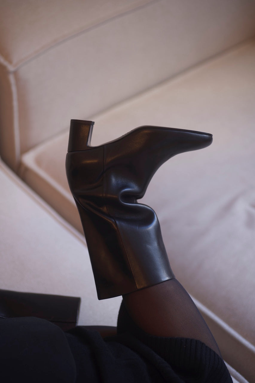 Anne Thomas Venice Boots - Black