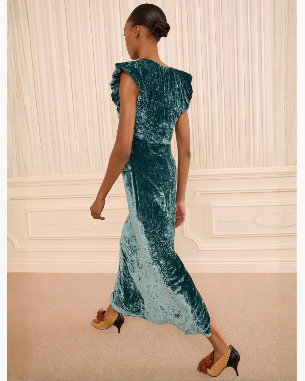 Ulla Johnson Astra V-Neck Velvet Dress - Jadeite
