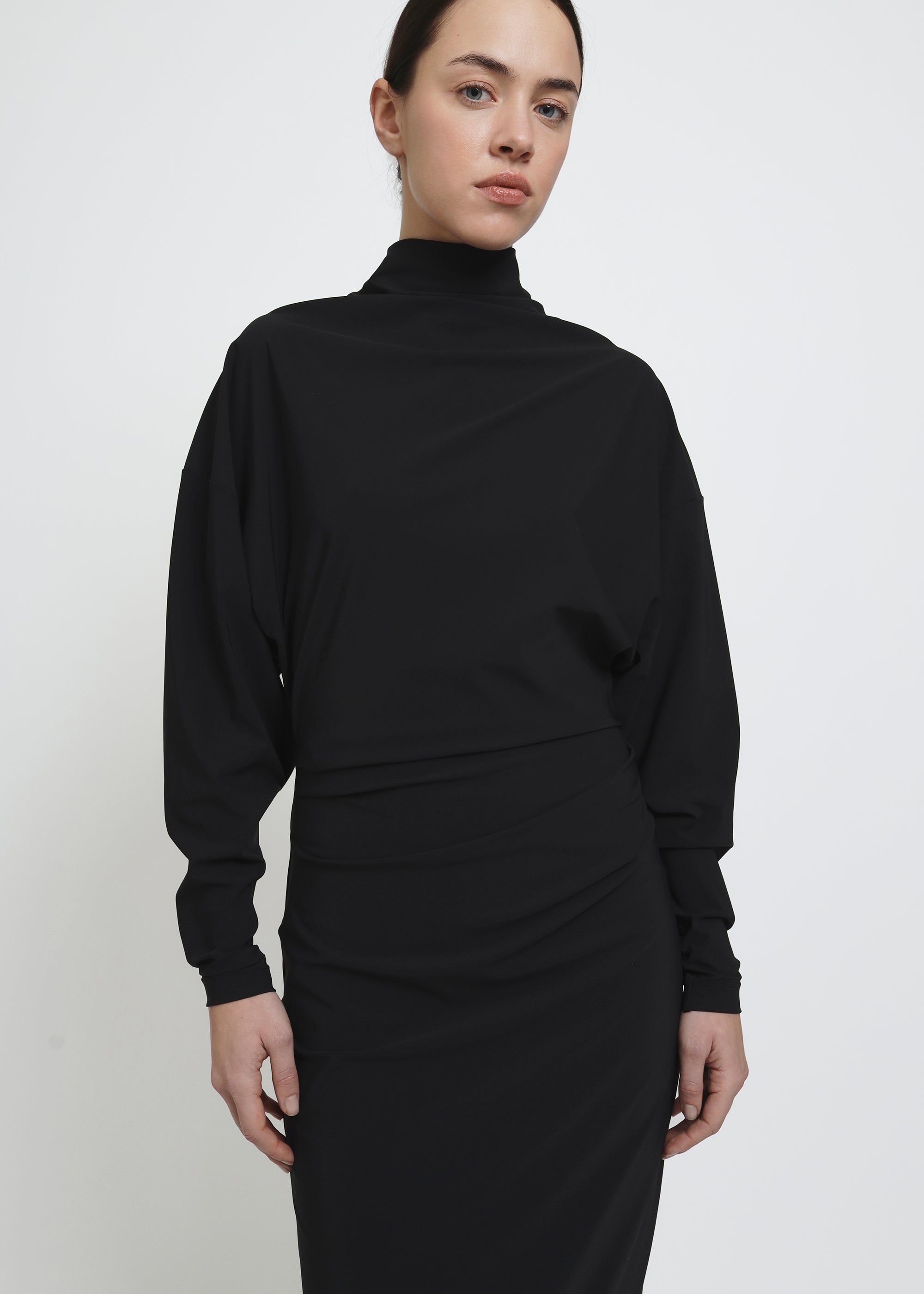 REYÈM Asymmetric Longsleeve Dress