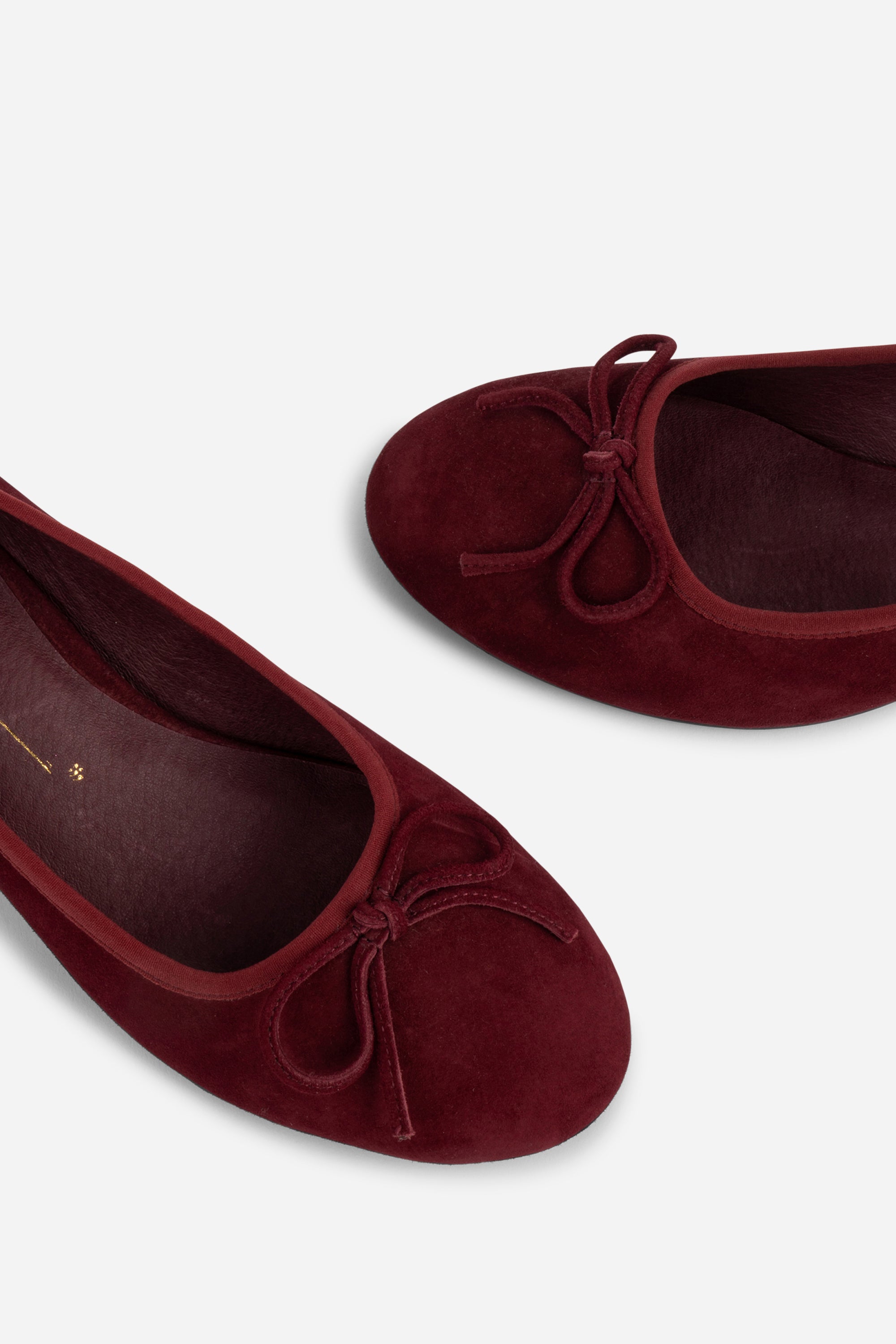 "INTENTIONALLY __________." BINA SUEDE KITTEN HEEL - MERLOT/Black