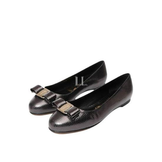 Salvatore Ferragamo 01M621766427 Flat Shoes - Black