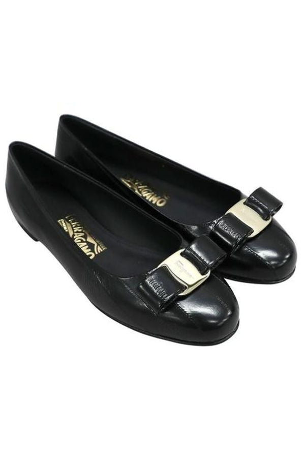Salvatore Ferragamo Flat Shoes - Black
