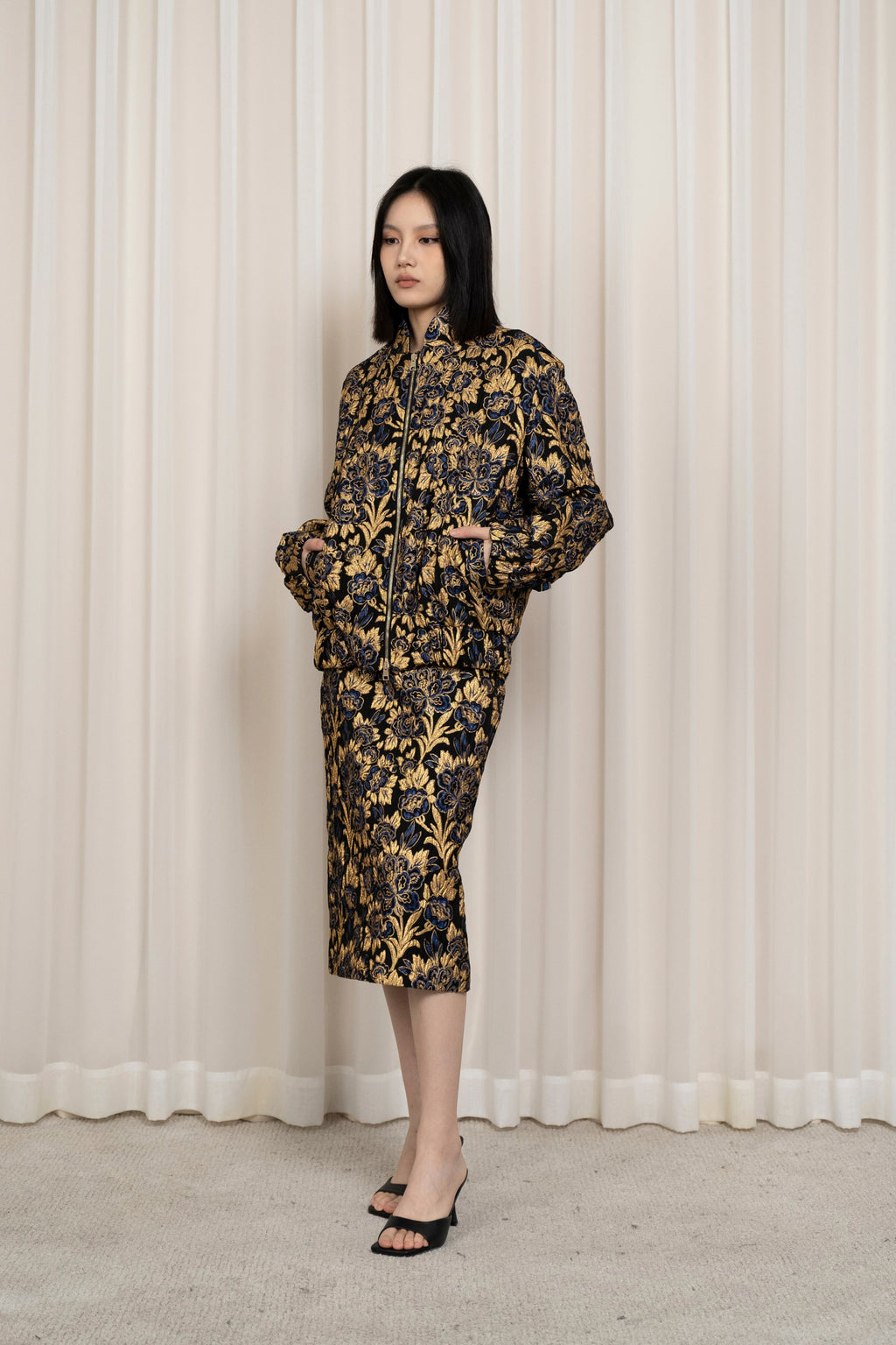 Rochas Bomber - Black