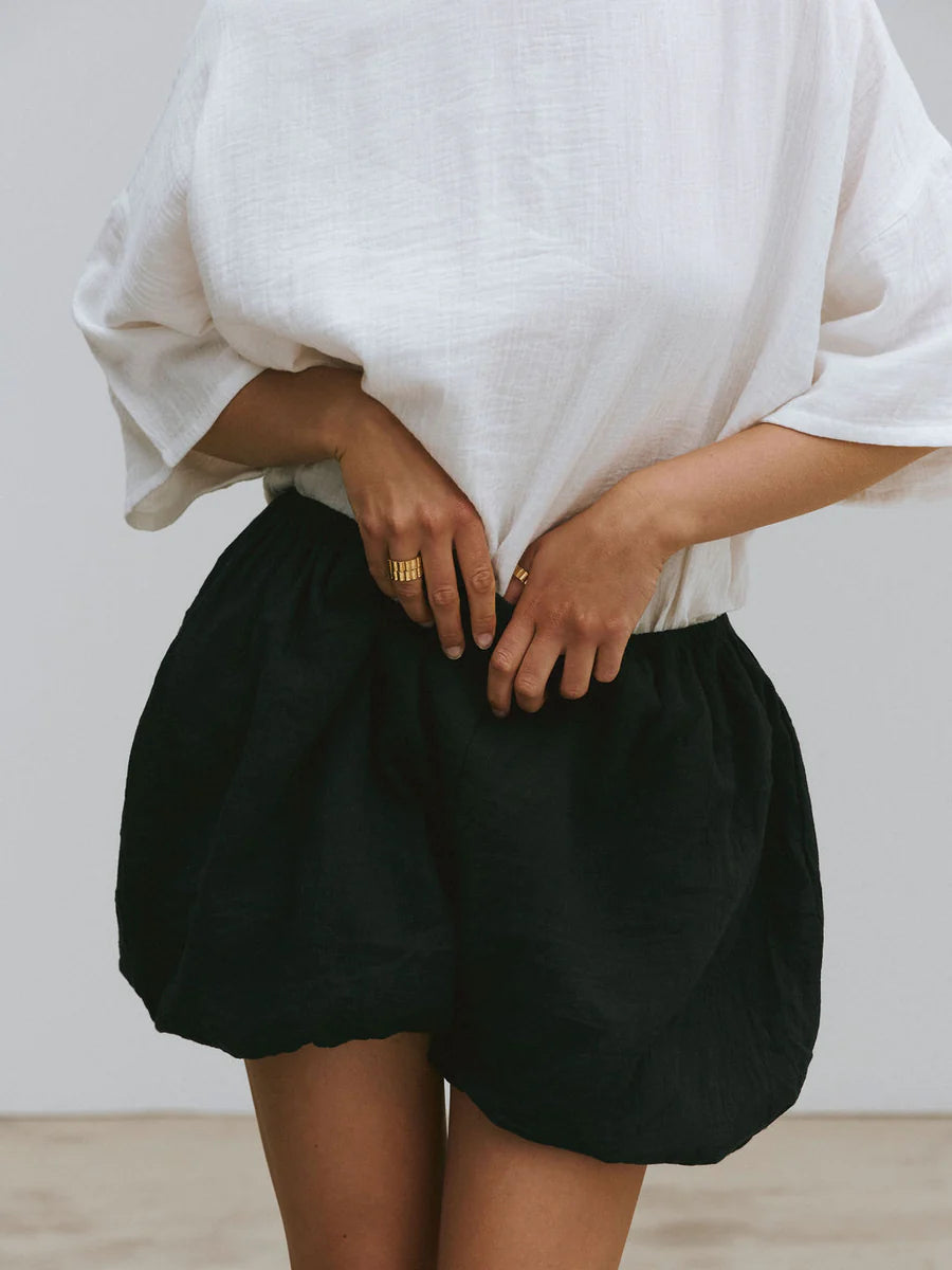 A Perfect Nomad Balloon Prairie Shorts