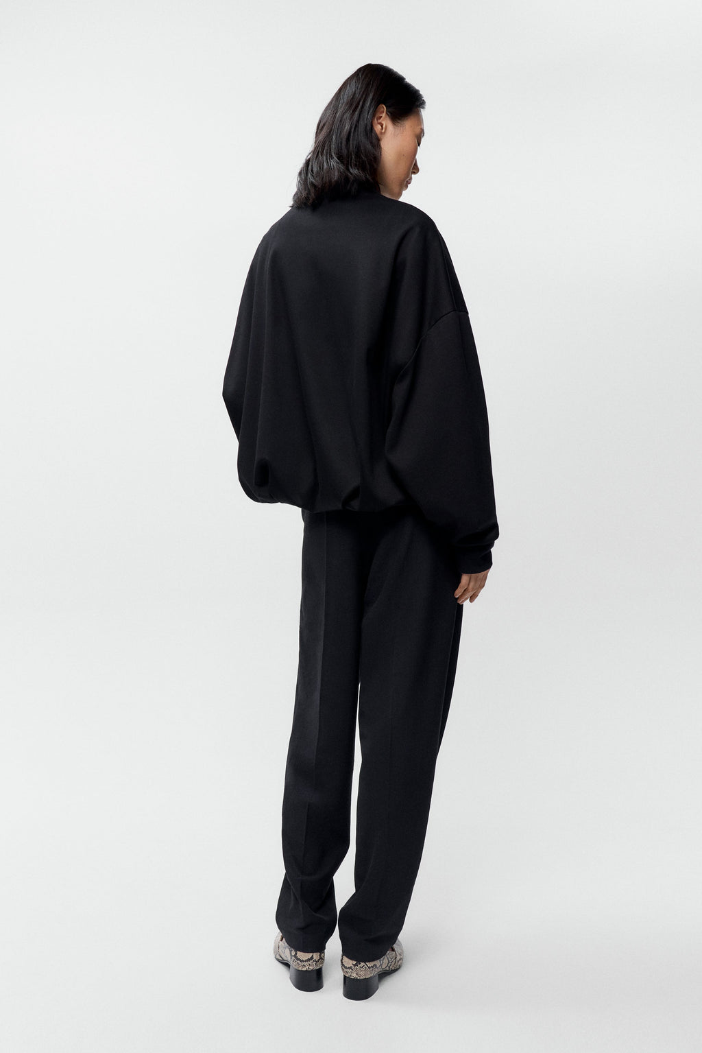 Cordera Balloon Quarter-Zip Sweatshirt - Black