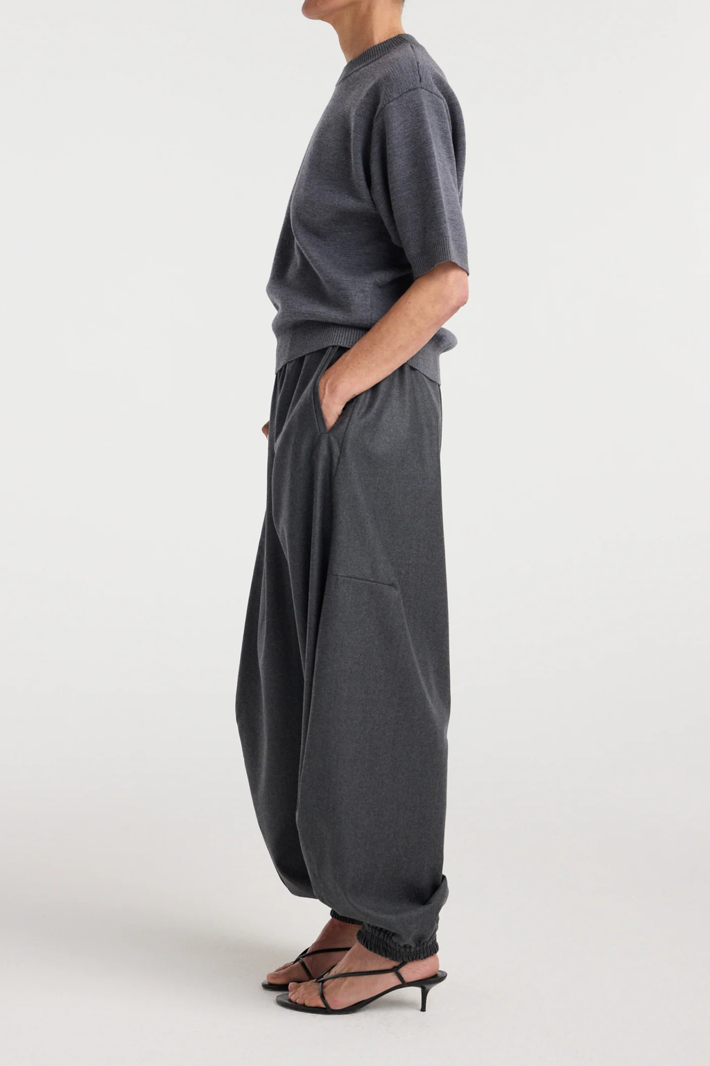 Rohe Balloon Track Wool Pant - Dark Grey Mel