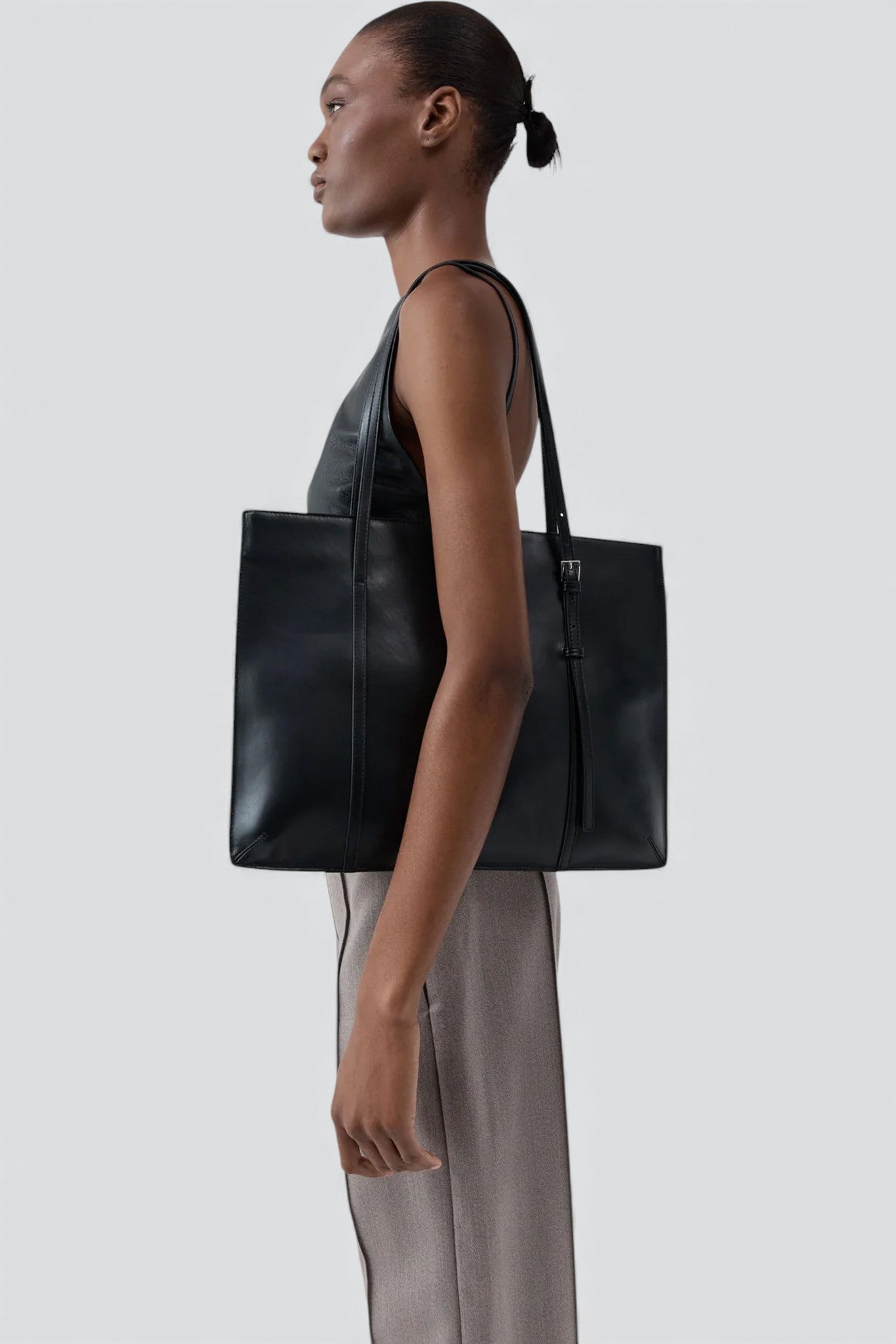 St. Agni 90s Messenger Tote