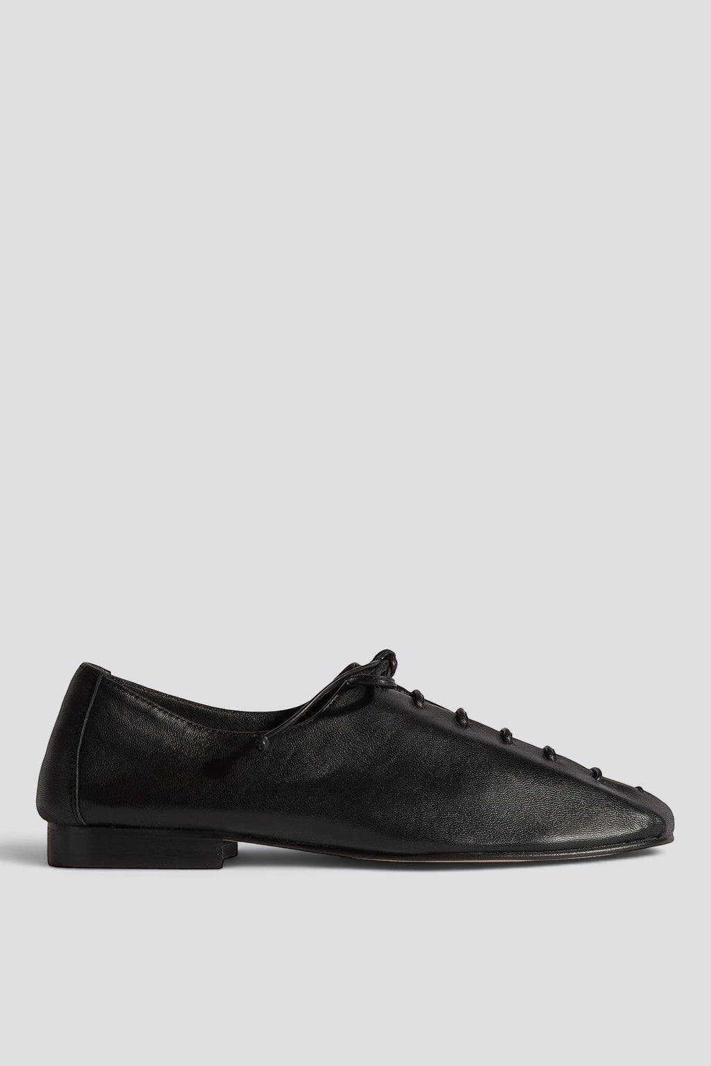 Hereu Plegada Supple Shiny Lace-Up Shoe