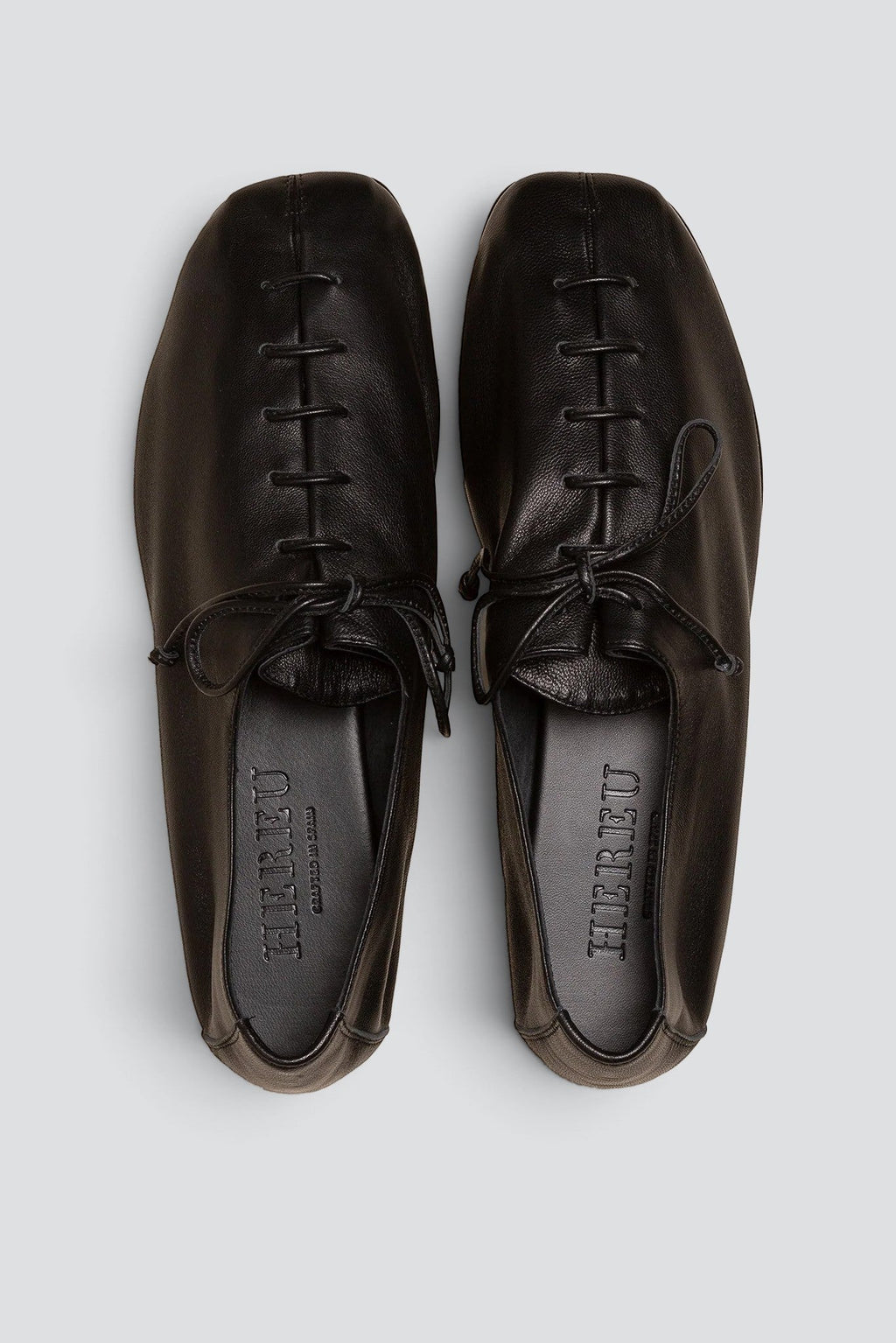 Hereu Plegada Supple Shiny Lace-Up Shoe
