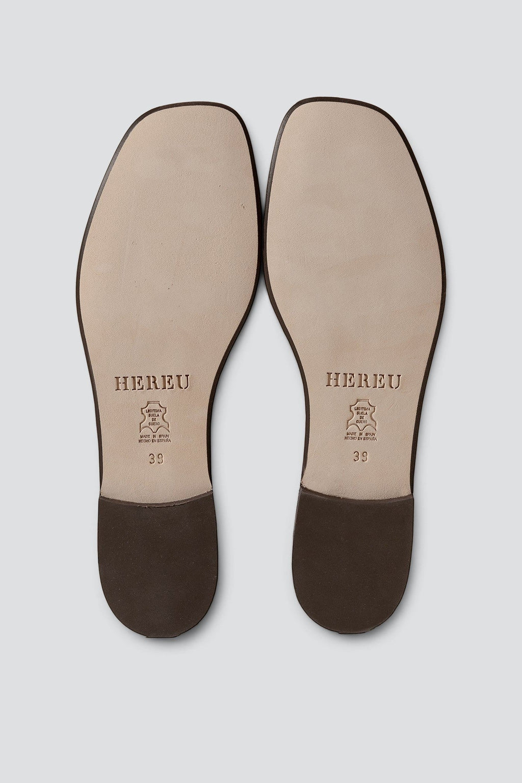 Hereu Plegada Supple Shiny Lace-Up Shoe