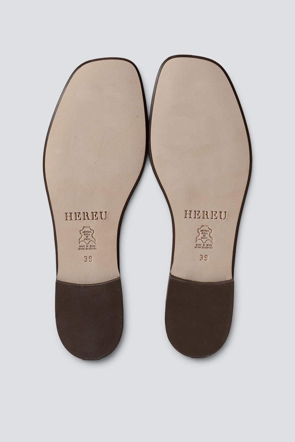 Hereu Plegada Supple Shiny Lace-Up Shoe