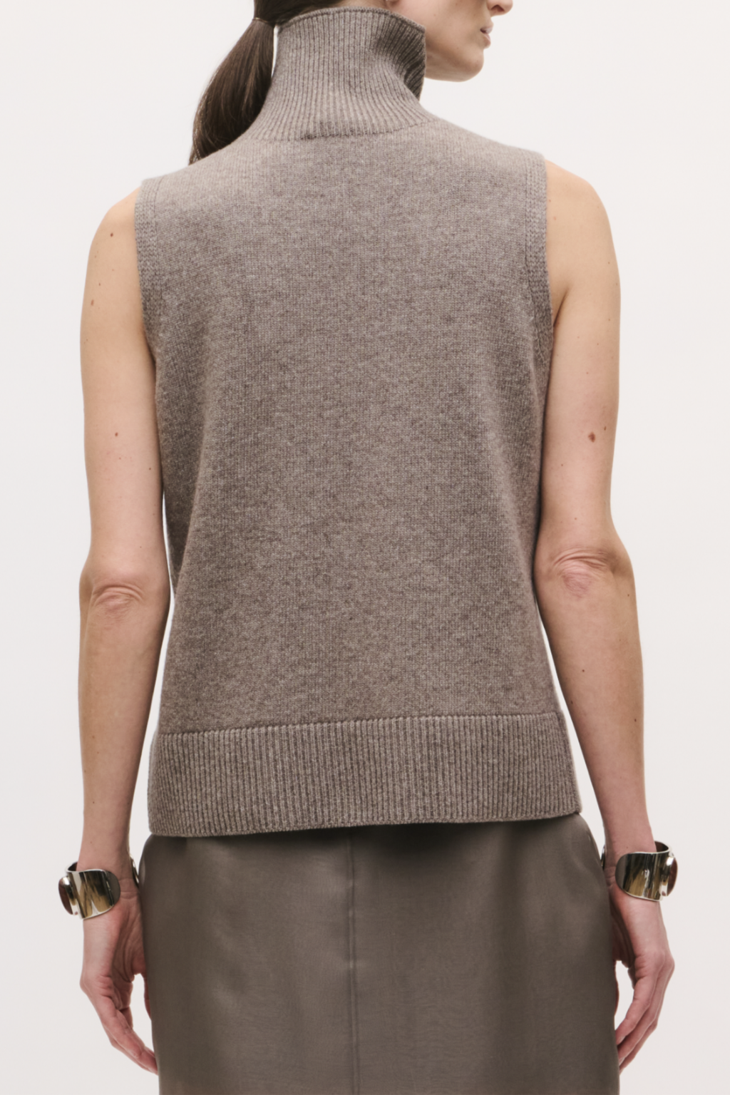 Brandon Maxwell The Bruno Sleeveless Hi Neck Sweater - Truffle