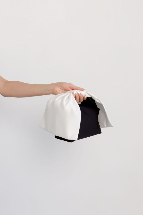 Bronze Age Bento Bow Bag