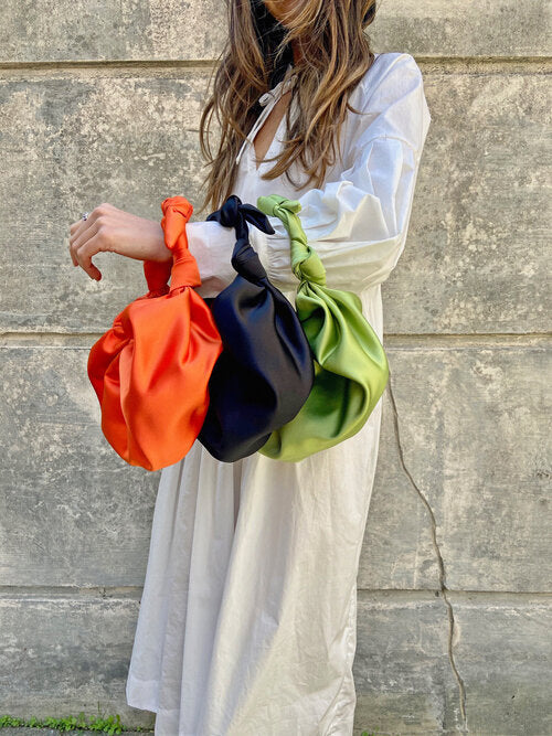 Bronze Age Kiku Croissant Purse - Black