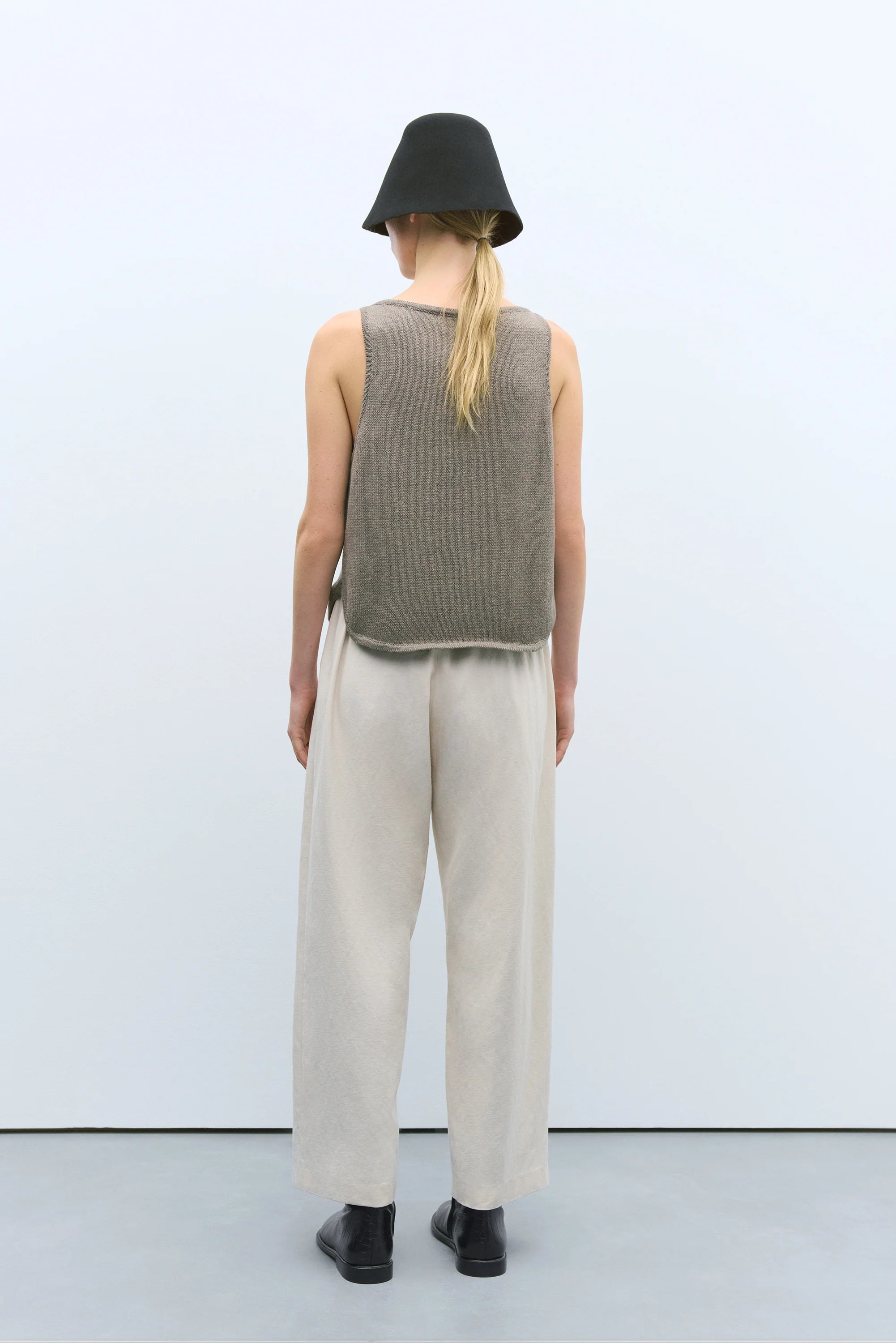 Cordera Boat Neck Waistcoat