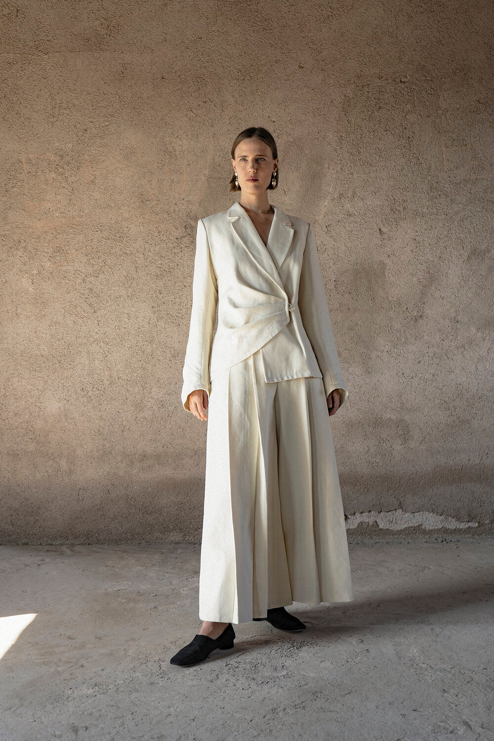 K M by L A N G E Folds Jacket - Cream Butter