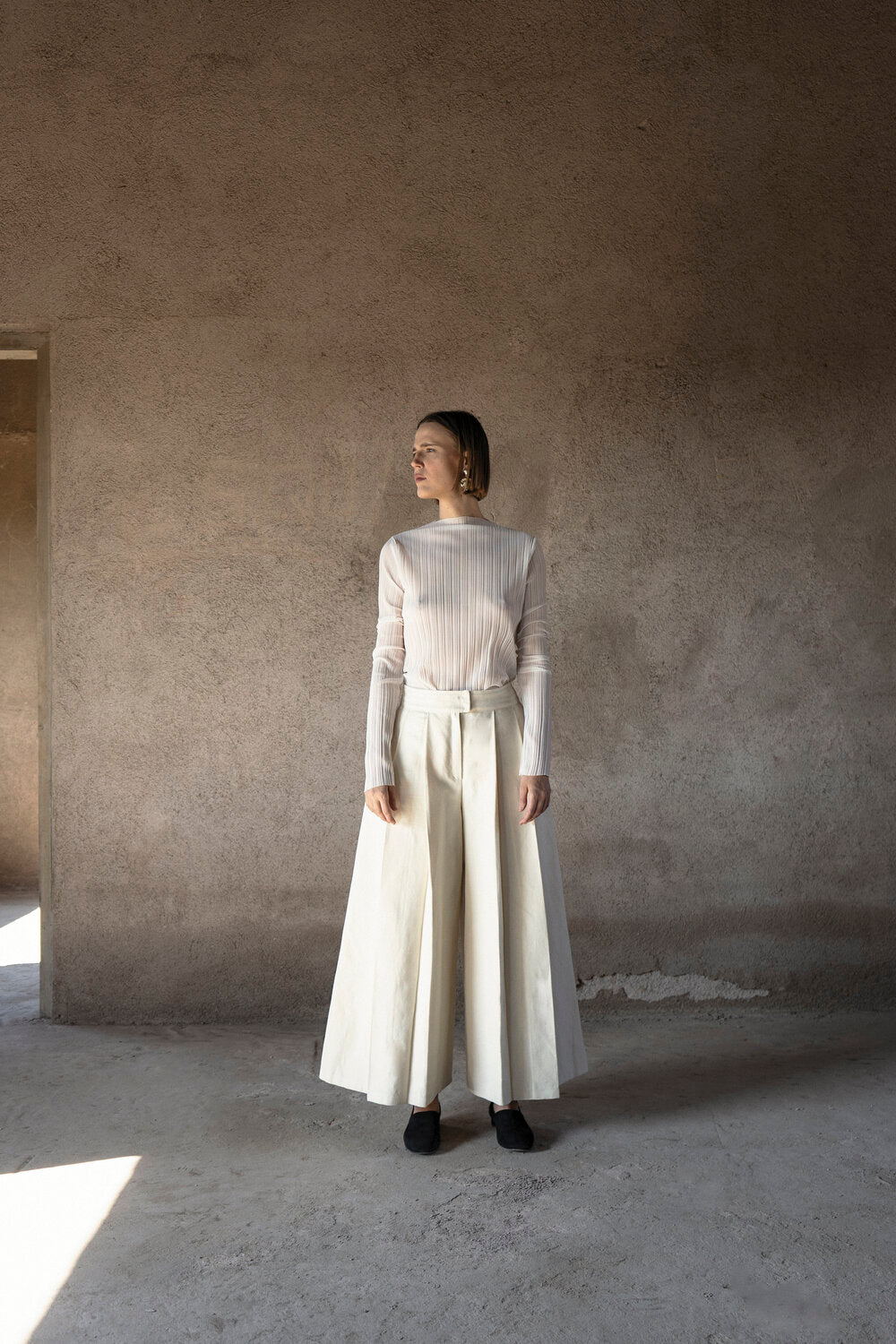 K M by L A N G E Pleated Pants - Cream