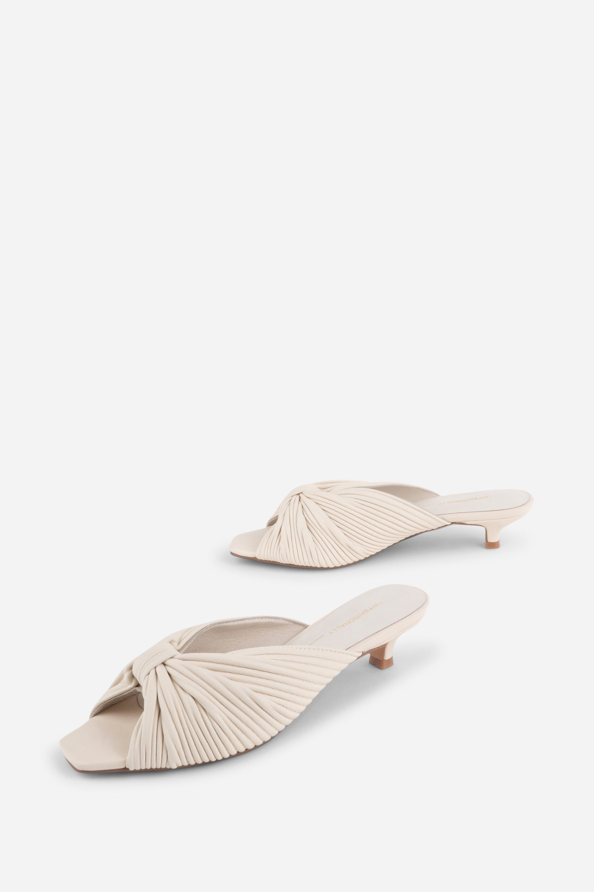 "INTENTIONALLY __________." Curfew Leather Kitten Heel - Cream/Black/Clay