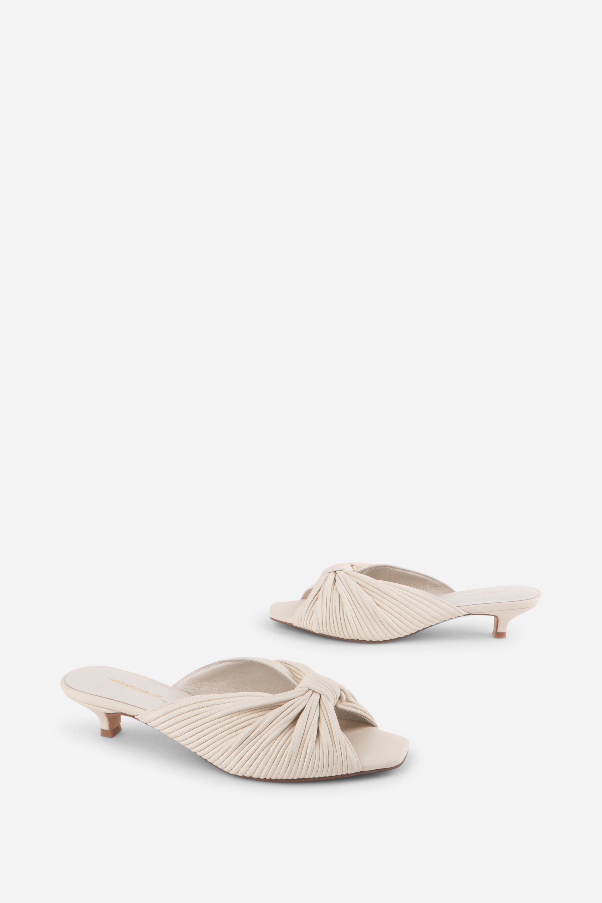 "INTENTIONALLY __________." Curfew Leather Kitten Heel - Cream/Black/Clay