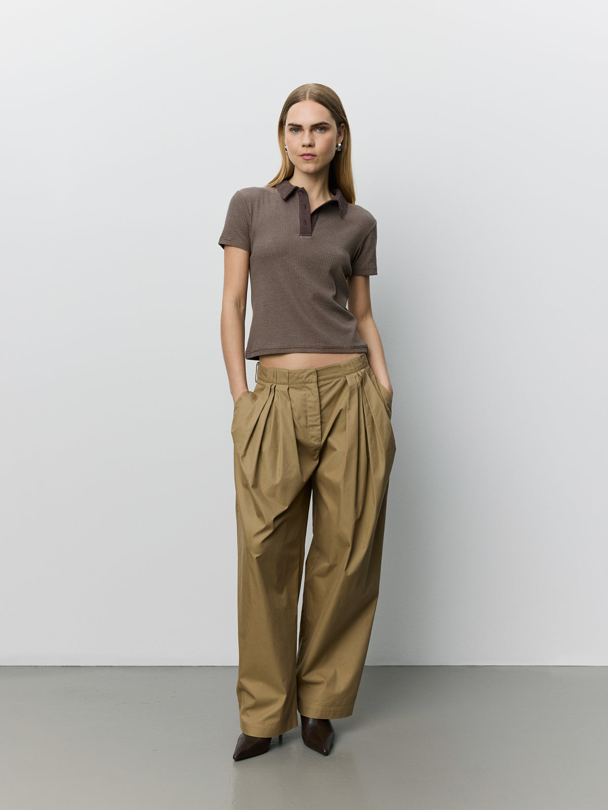 Sofie Schnoor Calista Rib Polo T-Shirt - Brown Striped