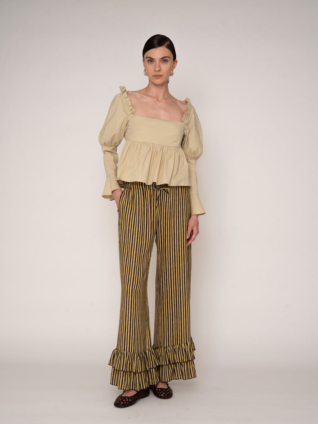 Carmensays Chambre Ruffle Blouse - Beige
