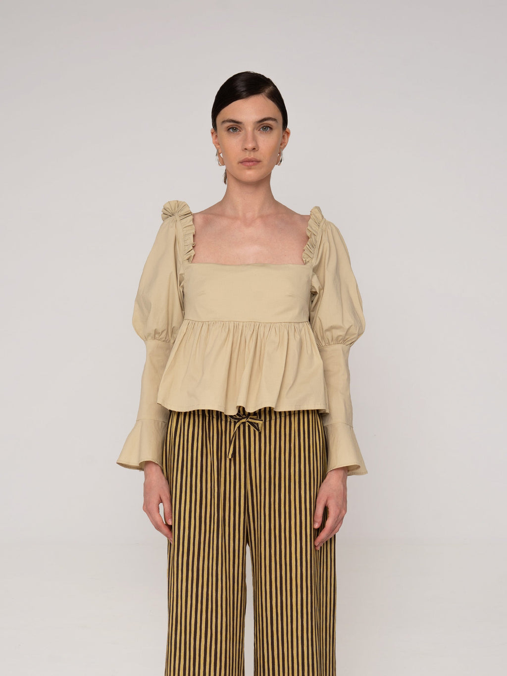 Carmensays Chambre Ruffle Blouse - Beige