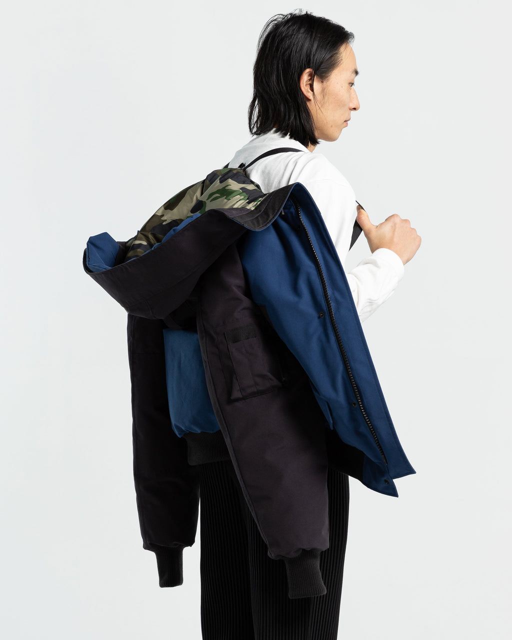 Canada Goose Chilliwack Regeneration Bomber - Navy