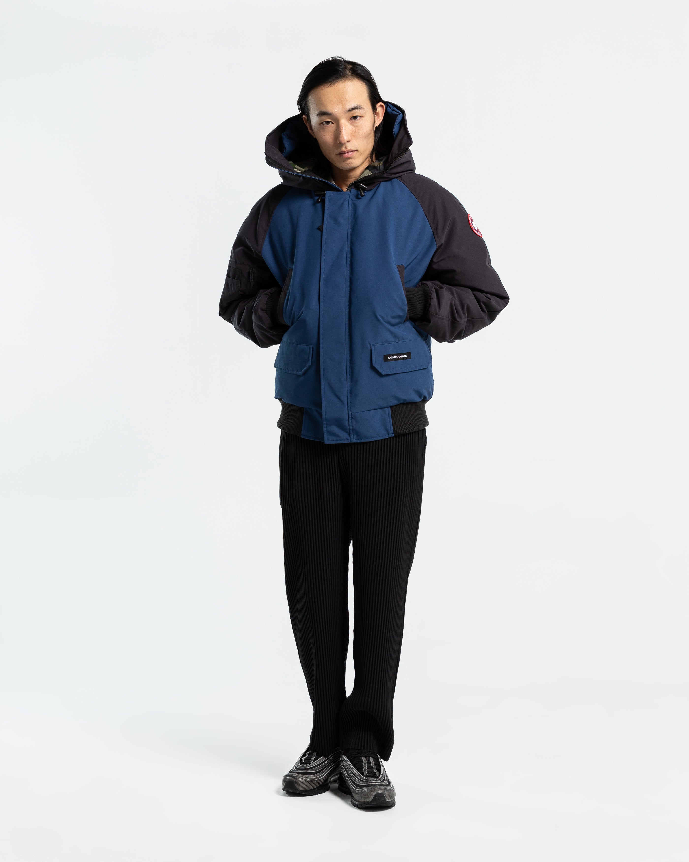 Canada Goose Chilliwack Regeneration Bomber - Navy