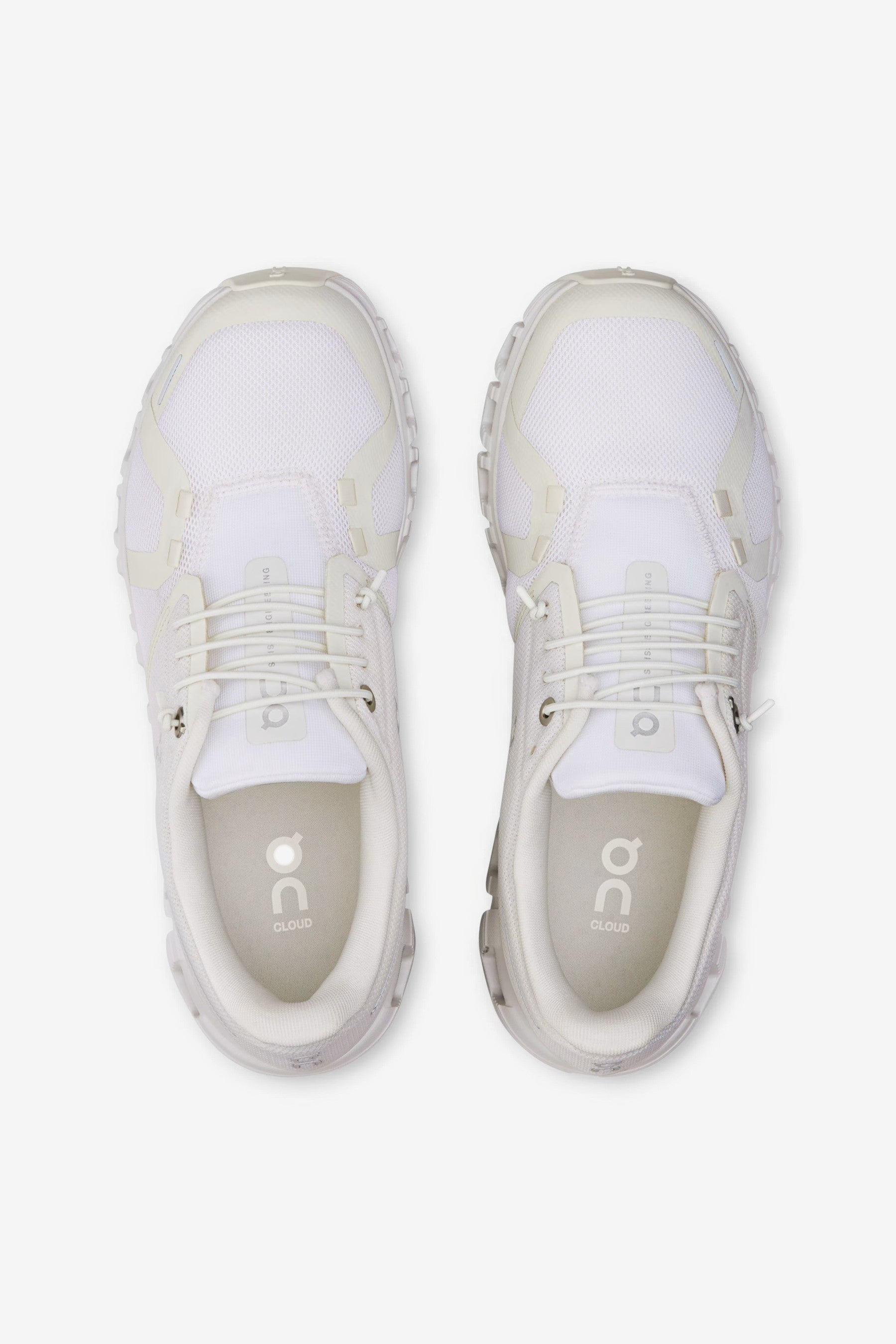 ON Running Cloud 6 Sneakers