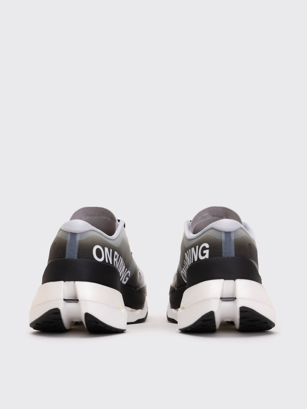 ON Running Cloudboom Max Sneaker - White/Black