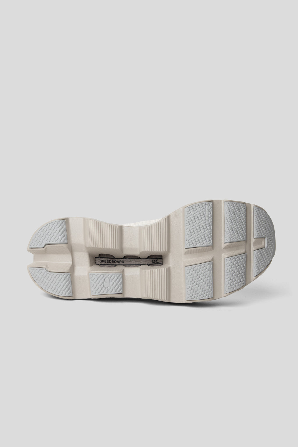 ON Running Cloudmonster Void Running Shoe