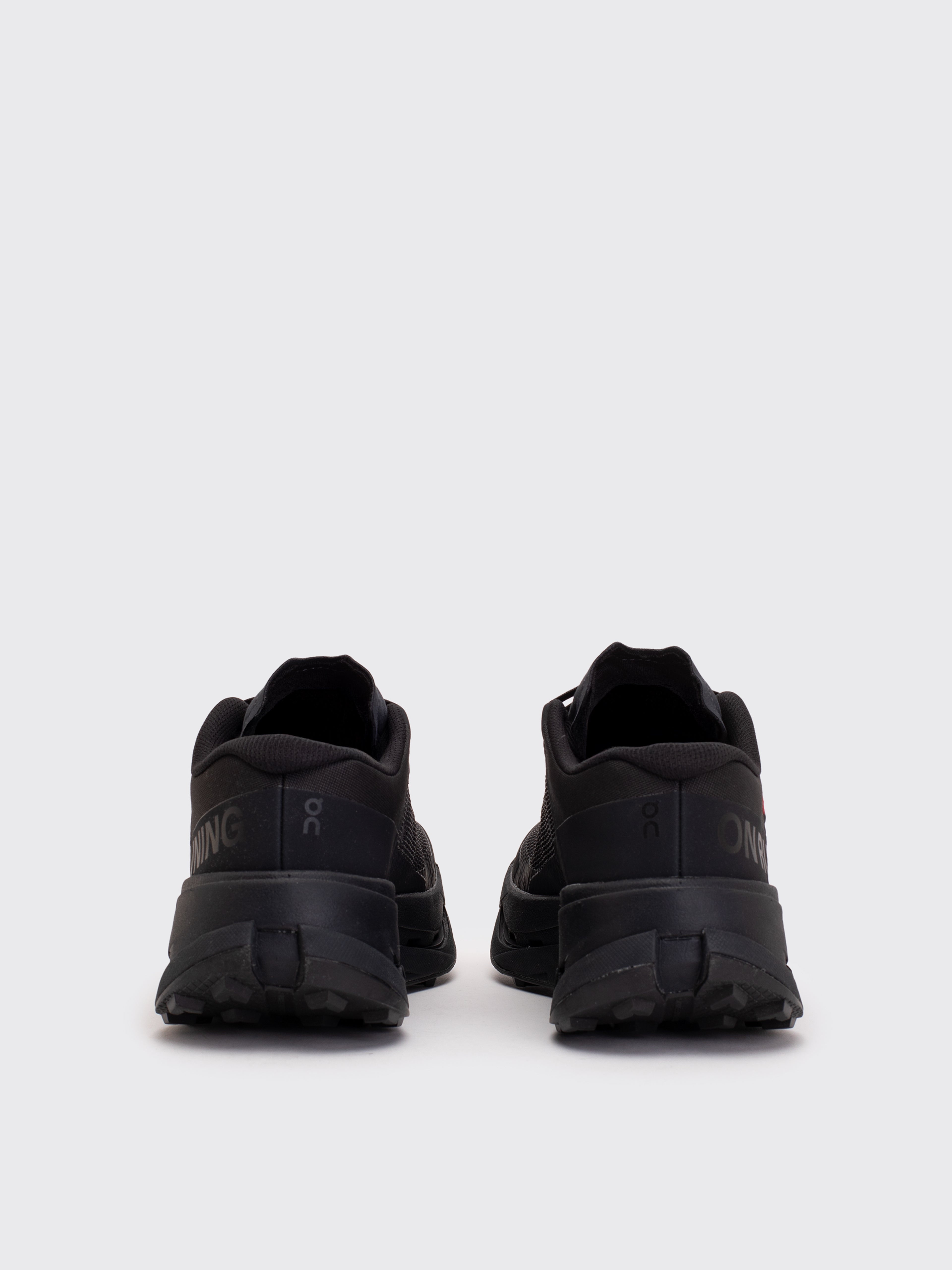 ON Running Cloudultra 3 M Sneaker - Black/Black