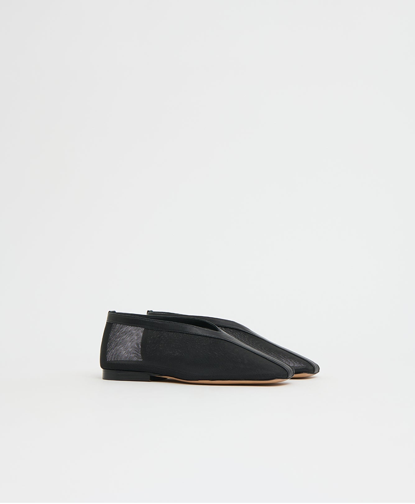Mansur Gavriel Contorno Square V Flat - Black