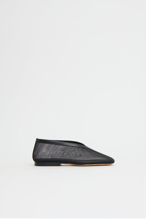 Mansur Gavriel Contorno Square V Flat - Black