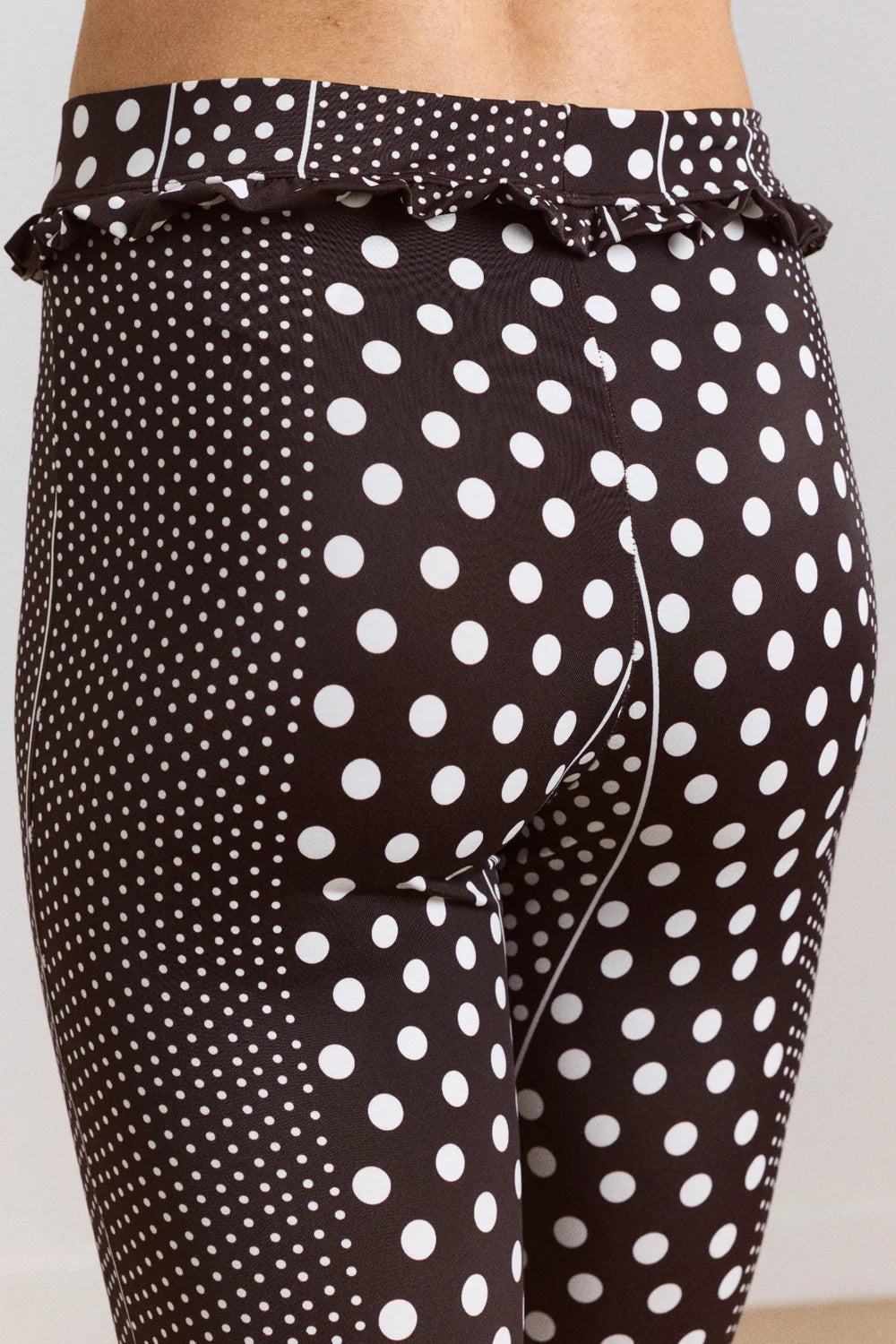 The Most Beautiful Thing In The World Is Cove Capri Short - Spot Stripe